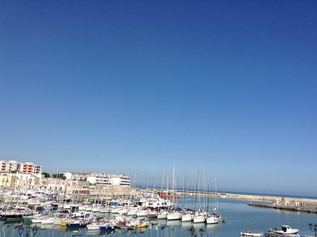 B&B Al Porto Bisceglie Eksteriør billede
